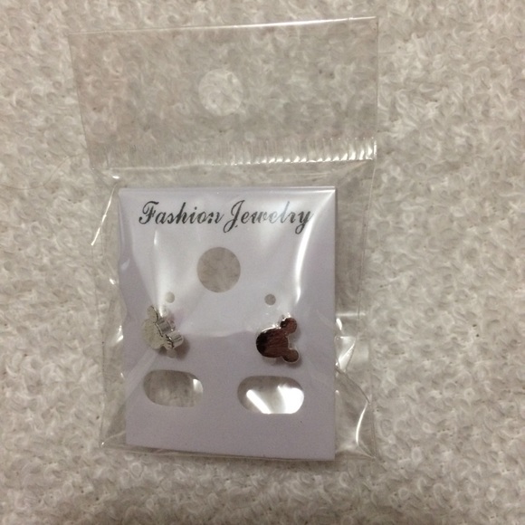 💙Cute Mickey Mouse Silver Stud Earrings💙 - Picture 8 of 8